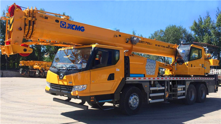 XCMG Official 25 Ton Truck Crane XCT25L4 China RC Lifting Crane Remote Control Price